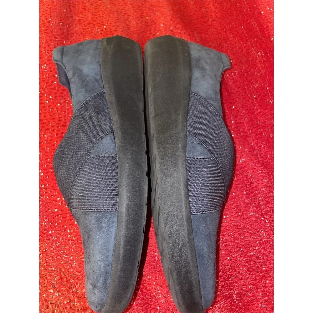 CLARKS Loafers Ultimate Comfort Slip-on Navy blue Shoes Wmns Sz 7M
